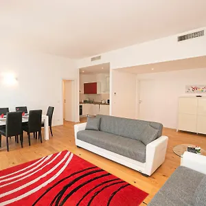 https://splendid-apartment.hotelitalianriviera.com